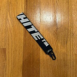 Off White Keychain, used, great condition (like new)